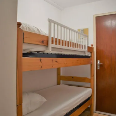 Apartment 4 Couchages Proche Avec Parking Et Balcon Au Lavandou - Fr-1-251-557 Le Lavandou